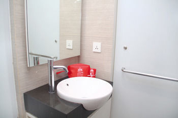Hotel Zen Rooms Kusuma Bangsa