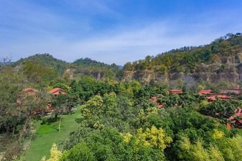 Hotel The Gateway Resort Corbett National Park