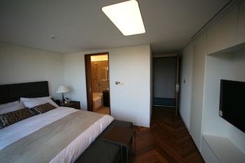 Bonum 1957 Hanok Stay And Hotel