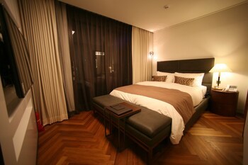 Bonum 1957 Hanok Stay And Hotel