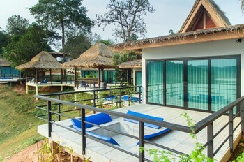 Hotel Sanctuary Nam Ngum Beach Resort