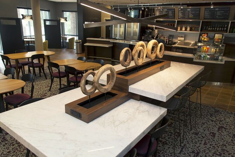 Hotel Courtyard By Marriott Houston Springwoods Village