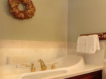 Bed & Breakfast Foxfield Inn