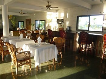 Sunny Golf Hotel