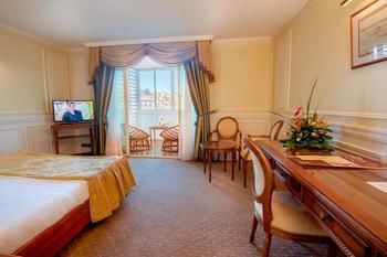 Hotel H�tel Colbert Spa & Casino