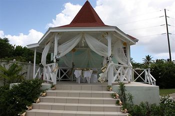 Palm Haven Hotel