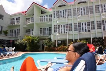 Palm Haven Hotel