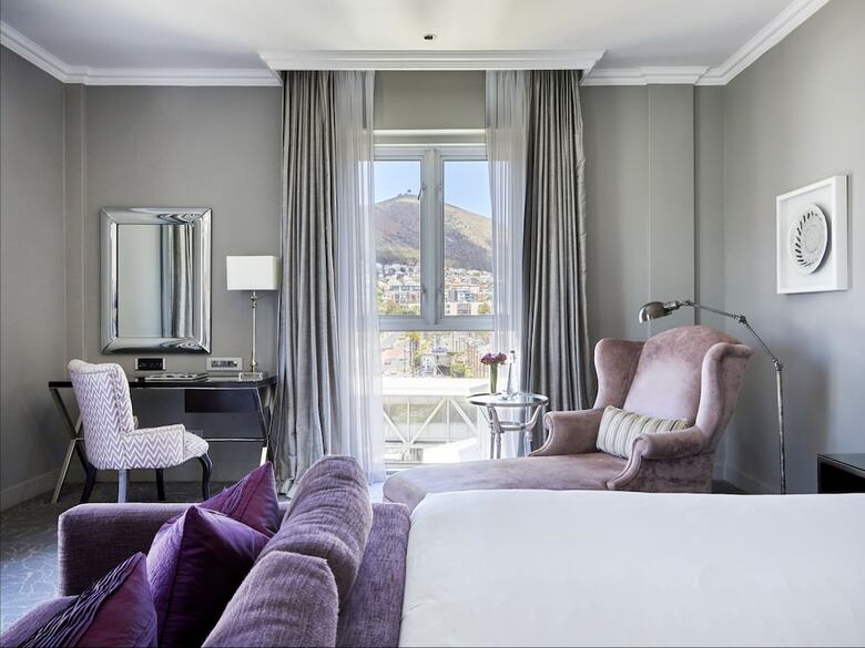 Queen Victoria Hotel