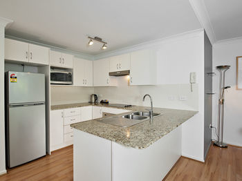 Shoal Bay Beachclub Apartments