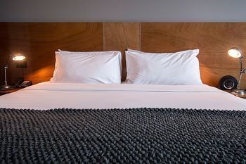 King And Queen Hotel Suites