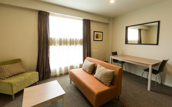 Hotel Ramada Suites Christchurch City