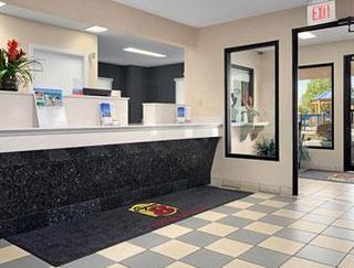 Hotel Super 8 Hattiesburg South