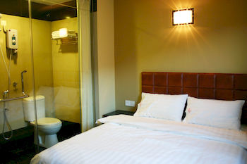 Hotel De Nice Inn