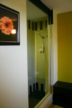 Hotel De Nice Inn