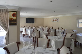 Hotel Lakeview Guest House & Conference Centre