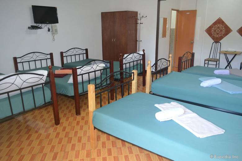Hotel Antonio's Apartelle & Suites