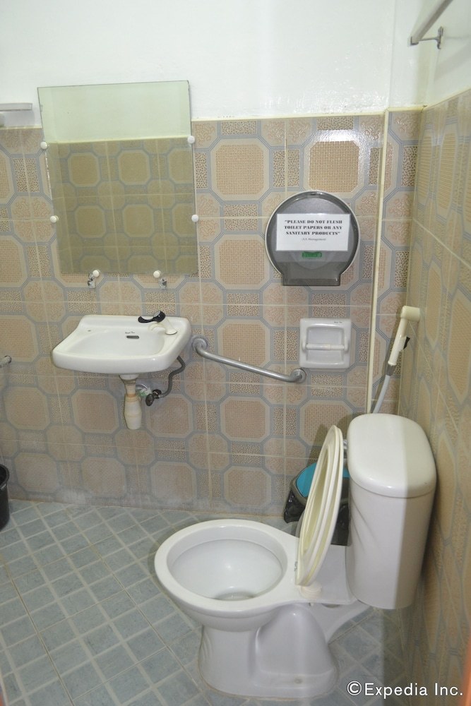 Hotel Antonio's Apartelle & Suites