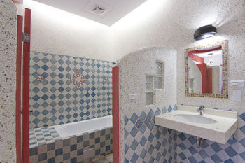 Sin Sin Hotel III