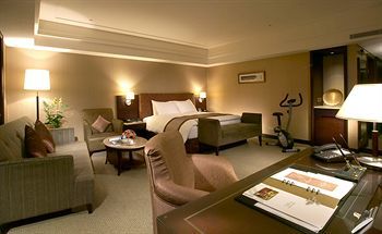 Grand Forward Hotel