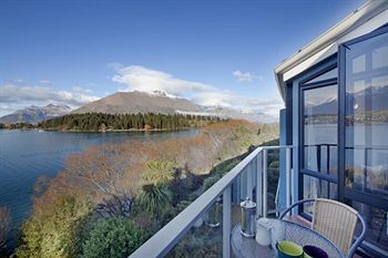Spinnaker Bay Apartments