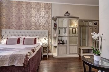Pushka Inn Hotel