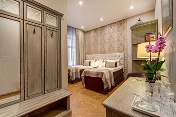 Pushka Inn Hotel