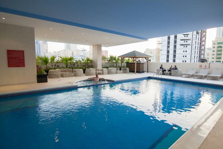 Atiram Premier Hotel