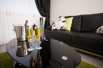 Elis Hotel