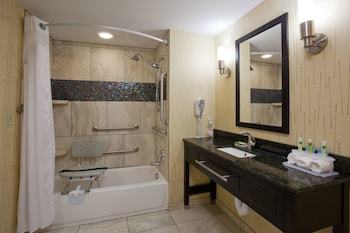 Holiday Inn Express Hotel & Suites Fort Dodge