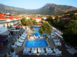 The Pinehill Hotel & Suites