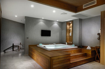 Regnum Escana Villas & Boutique Hotel