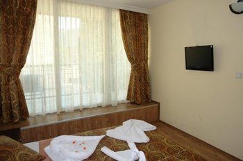 Romeo Beach Hotel