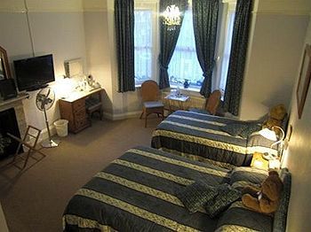 Hotel The Moorings - Guest House