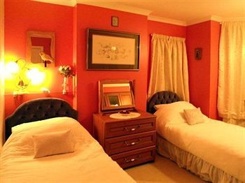 Living Waters Retreat House And B&B