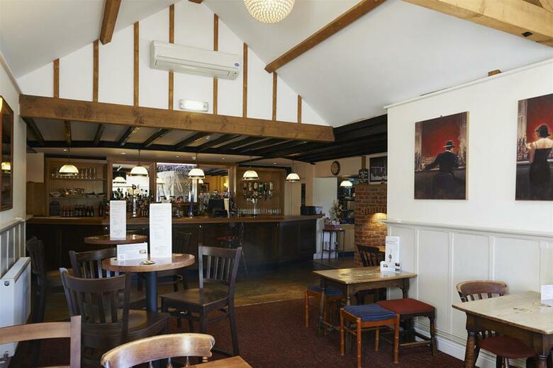 Hostal Marsham Arms Coaching Inn