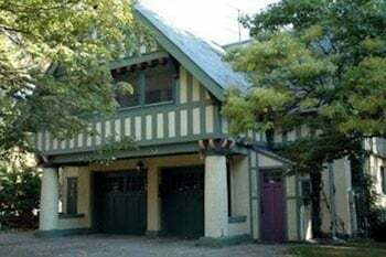 Oliver Inn Bed And Breakfast