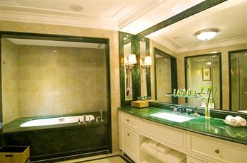 Royal Grace Hotel