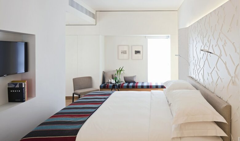 Hotel Adiv
