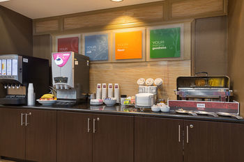 Hotel Comfort Suites Beachside