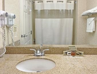 Hotel Wingate By Wyndham - Atlanta At Six Flags