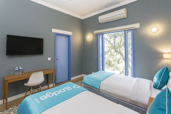 Hotel Ilodge @ Signature Towers