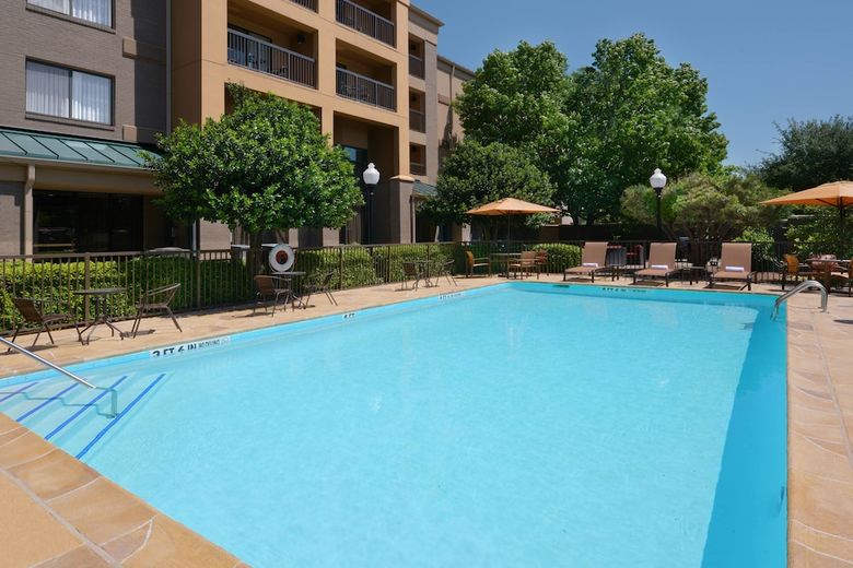 Hotel Courtyard By Marriott Dallas Richardson At Campbell