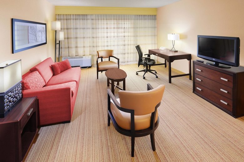 Hotel Courtyard By Marriott Dallas Richardson At Campbell