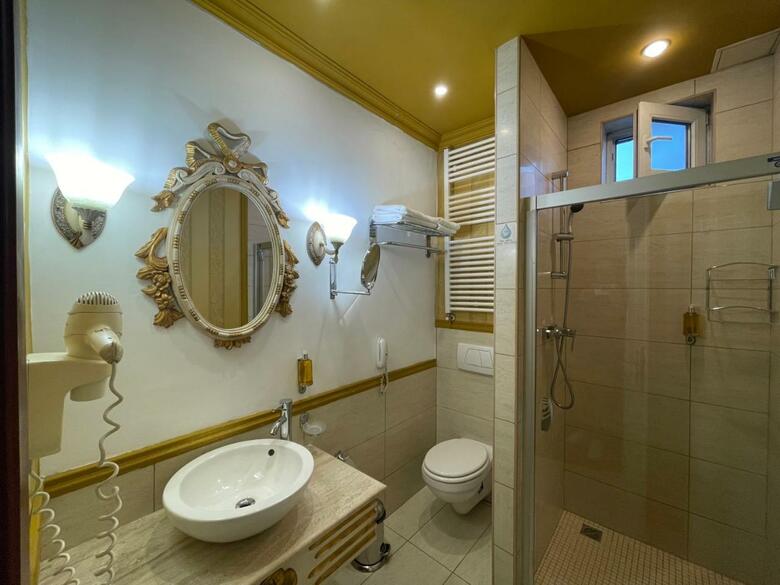 Best Western Topaz Hotel
