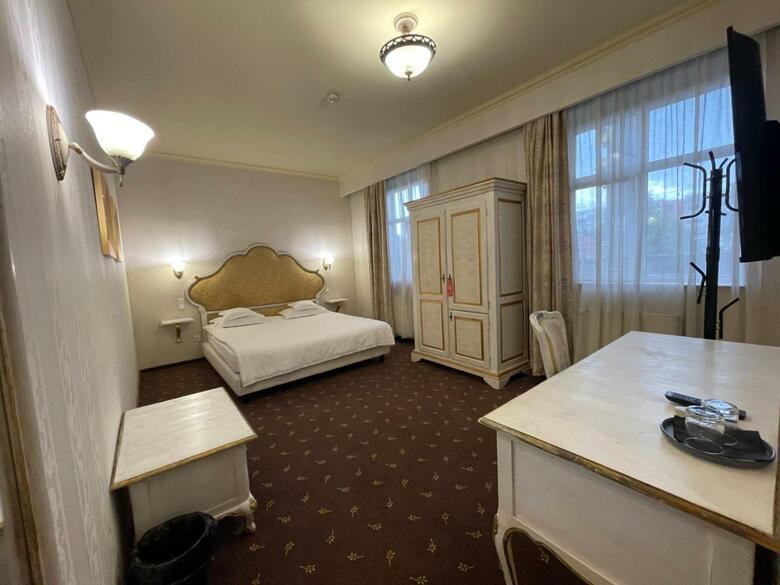 Best Western Topaz Hotel