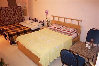 Albergue Minerva Residency