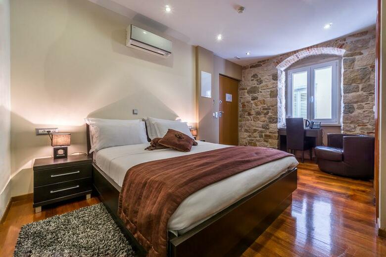 Palace Suites Heritage Hotel