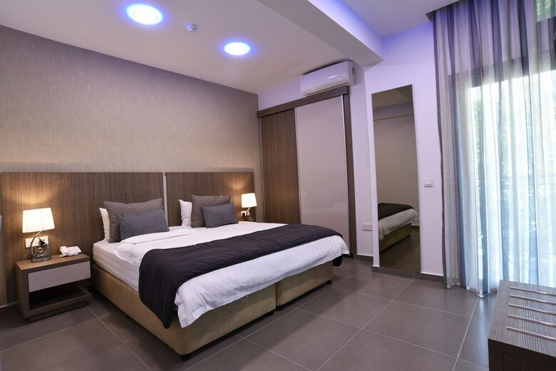 Rise Street Art Hotel Larnaca