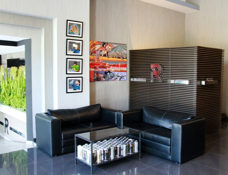 Rise Street Art Hotel Larnaca