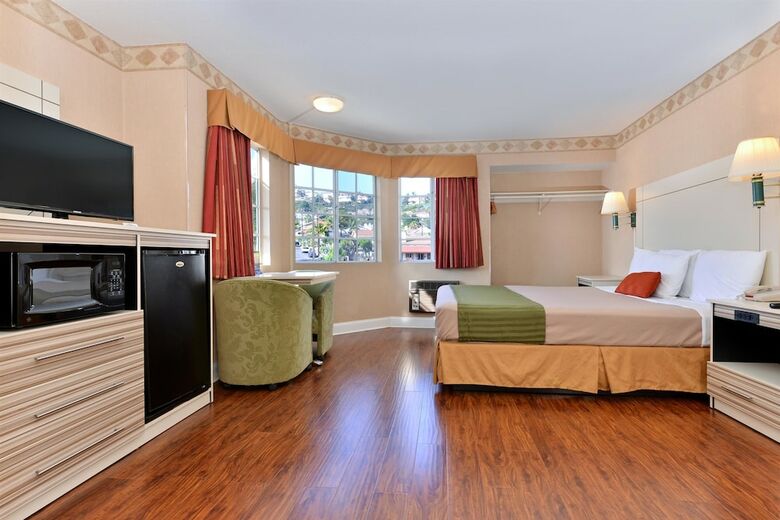 Hotel Americas Best Value Inn San Clemente Beach